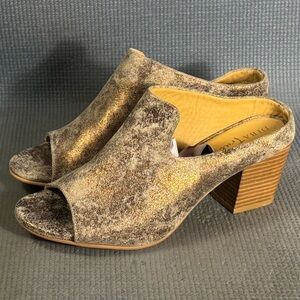 Diba True Women’s Catch She Metallic Gold Open Toe Sandals Size 9.5